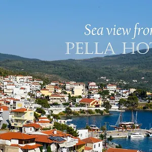 Pella - New Hotel