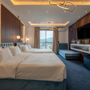 Otel Greek House