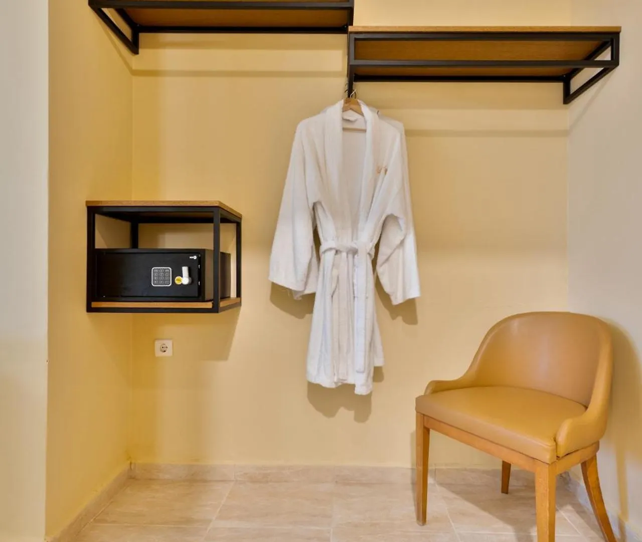 Kelyfos Hotel Neos Marmaras 4*,  Yunanistan